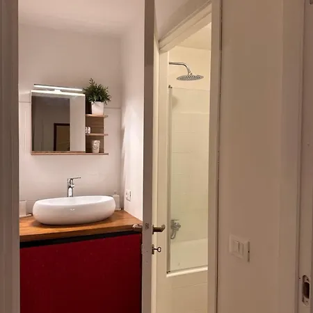 Naviglio Garden * 밀라노